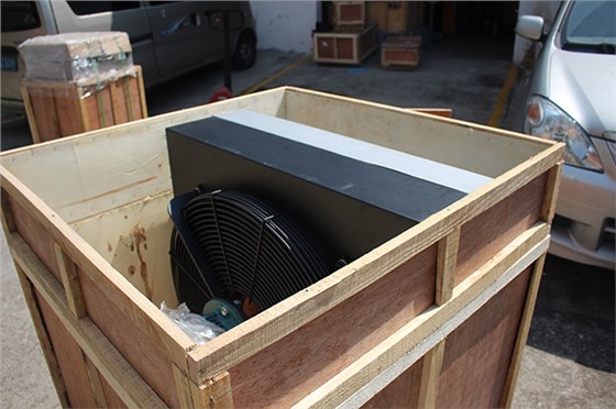 非標定制液壓油冷卻器正面圖 非標定制液壓油冷卻器正面圖