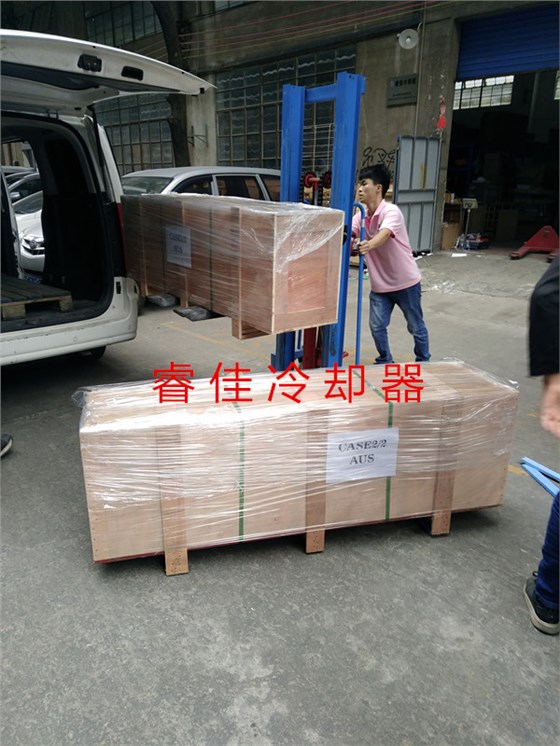 10寸管殼式散熱器.jpg 10寸管殼式散熱器.jpg