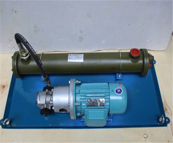 獨立循環(huán)水冷卻器.jpg 獨立循環(huán)水冷卻器.jpg