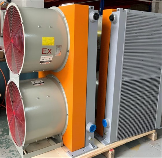 雙風(fēng)扇防爆風(fēng)機(jī)散熱器打包發(fā)貨 雙風(fēng)扇防爆風(fēng)機(jī)散熱器打包發(fā)貨