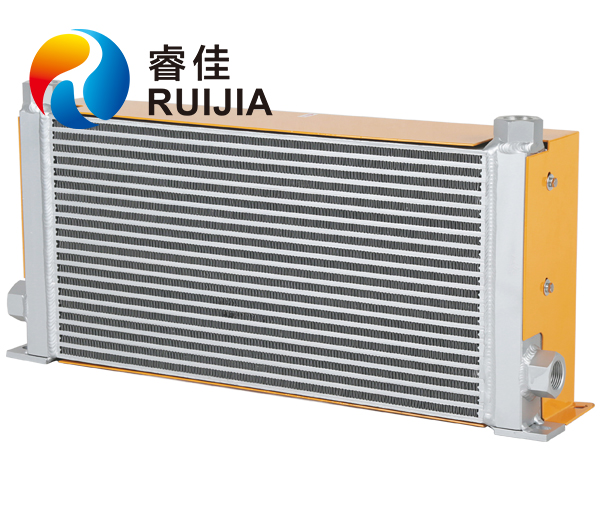 板翅式風(fēng)冷換熱器 板翅式風(fēng)冷換熱器