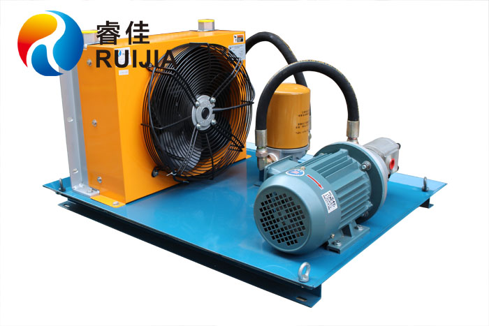 有油泵風(fēng)冷卻器 有油泵風(fēng)冷卻器