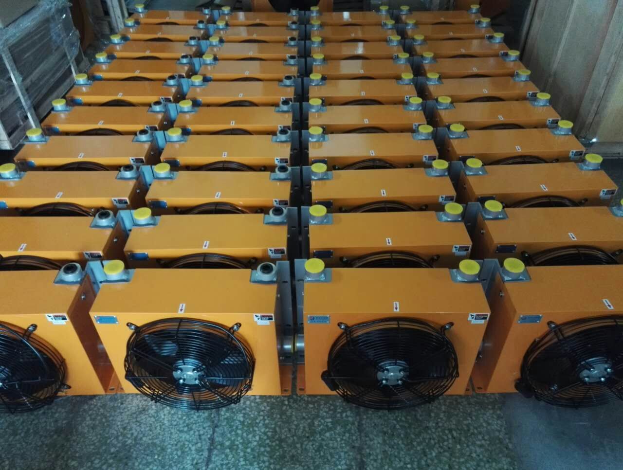 風(fēng)冷散熱器產(chǎn)品打包 風(fēng)冷散熱器產(chǎn)品打包