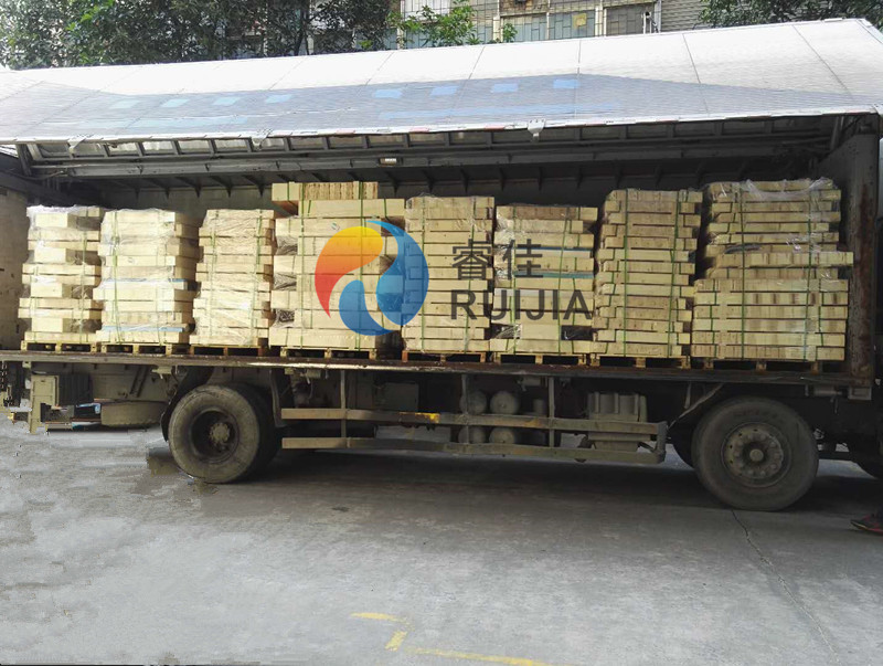 工程機械液壓散熱器年末收官