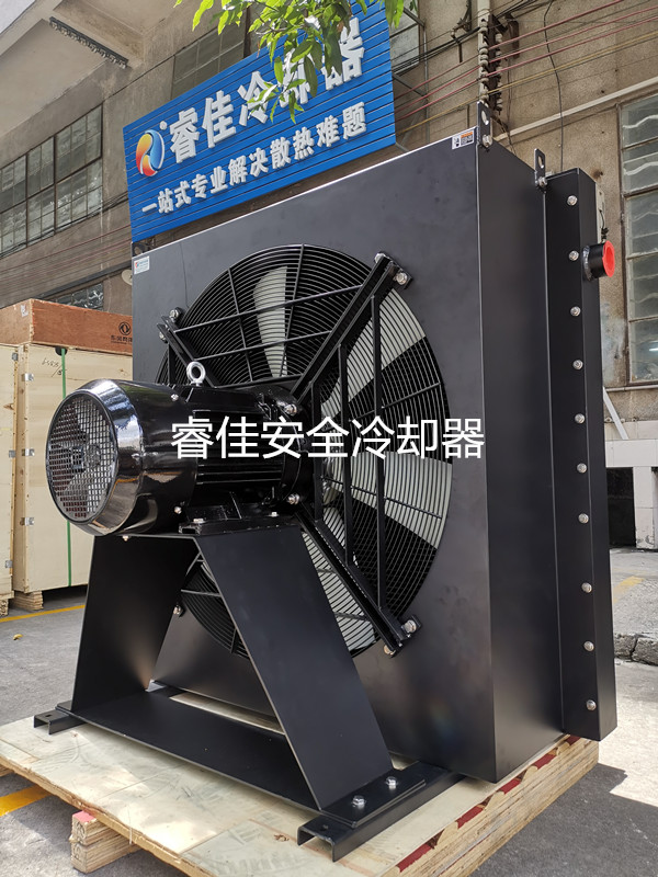 <font color='red'>風(fēng)冷換熱器</font>的原理和應(yīng)用
