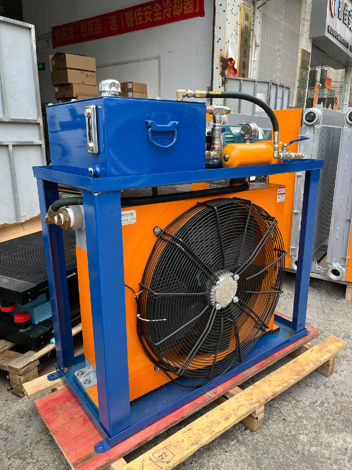 風(fēng)冷卻器產(chǎn)品展示 風(fēng)冷卻器產(chǎn)品展示