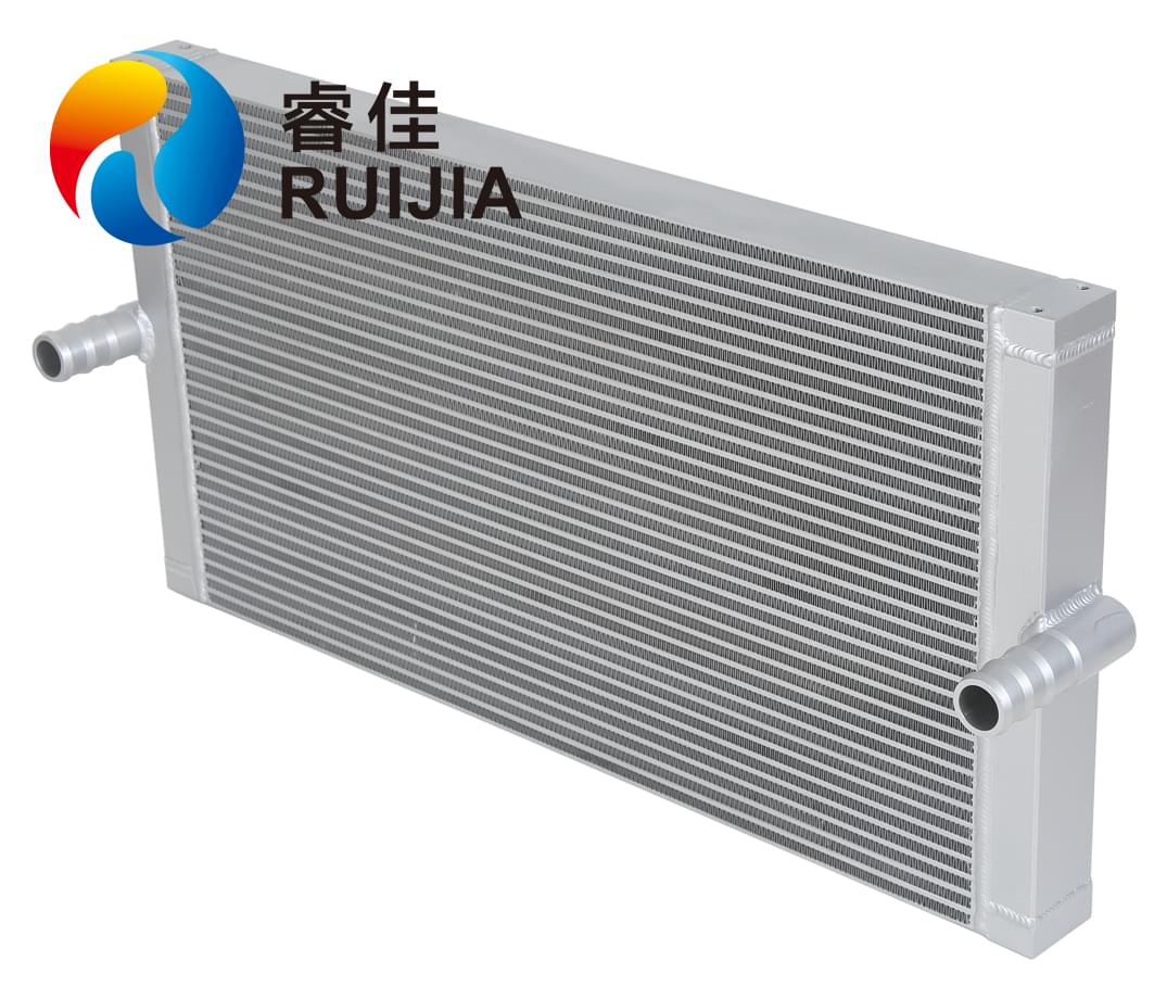 【千里迢迢】睿佳<font color='red'>推土機散熱器</font>走進東北吉林