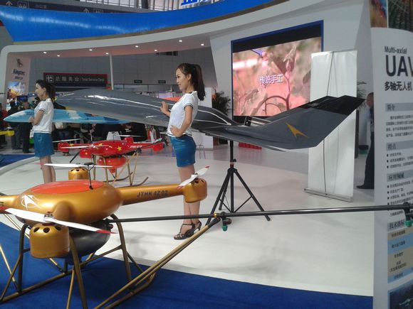 智能農(nóng)業(yè)機(jī)器人成焦點(diǎn) 讓<font color='red'>睿佳冷卻器</font>嘆為觀止