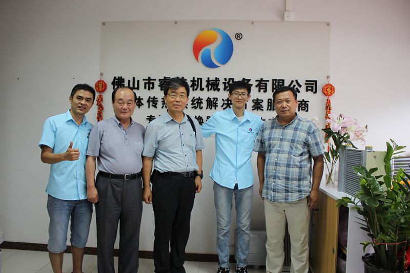 【<font color='red'>睿佳冷卻器</font>】外國客戶到訪，睿佳品牌值得信賴