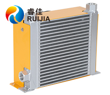 采購(gòu)切削液冷卻器選上海<font color='red'>散熱器</font>廠家