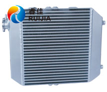 <font color='red'>挖掘機(jī)水箱</font>